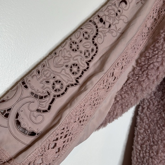 Free People FP Movement Seaside Fleece Embroidered Small - Picture 6 of 9